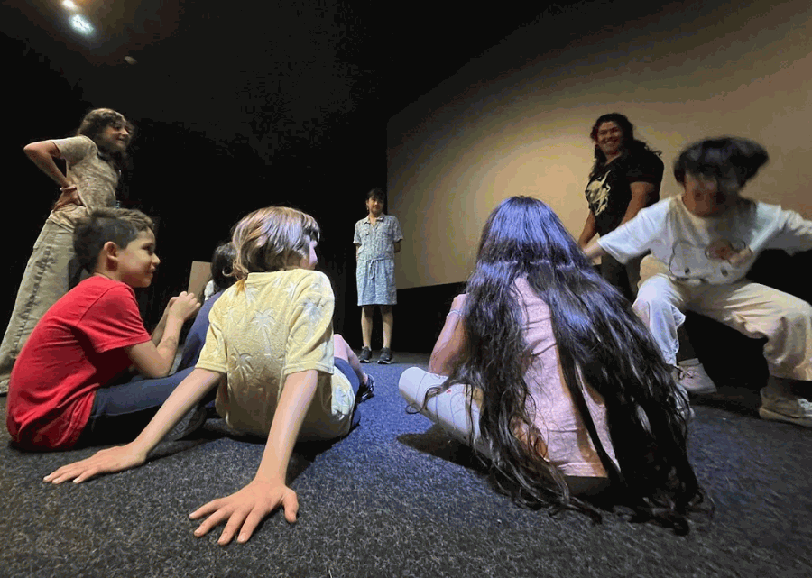 Club de radio para niñas, niños y niñes