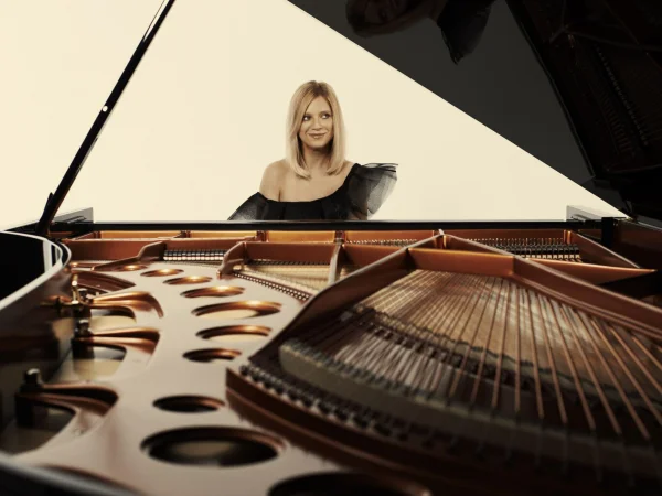 Convocatoria Rachmaninoff y Dvorak.