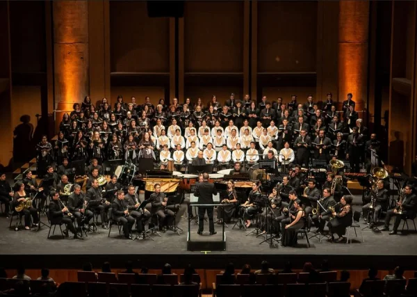 Aliento colectivo: grandes coros de la ópera (Banda de Música del Estado de Guanajuato y Compañía de Ópera de Saltillo)