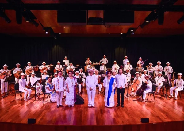 Orquesta Típica Yukalpetén: Gala yucateca