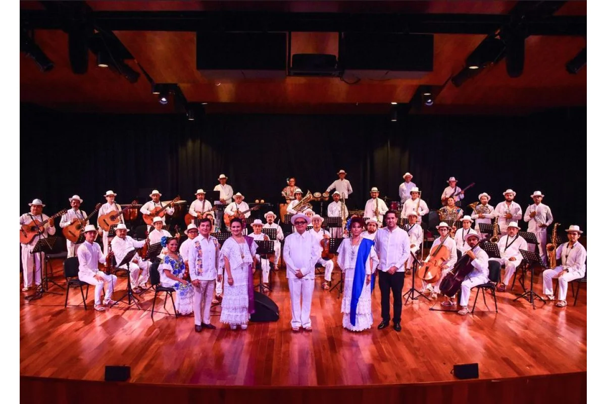Orquesta Típica Yukalpetén: Gala yucateca