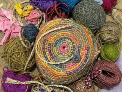 Caracoles para la escucha: taller de cestería