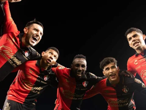 Niños Héroes: Las tres finales del Atlas FC