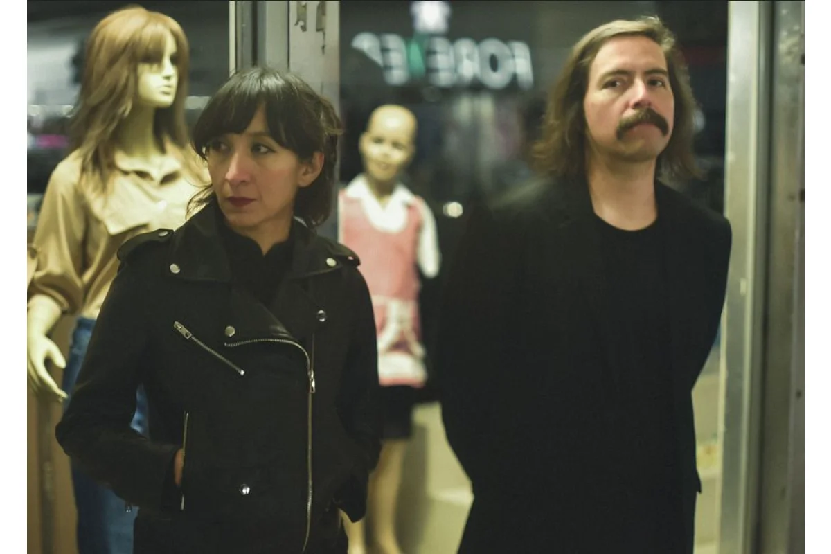 Lorelle Meets the Obsolete