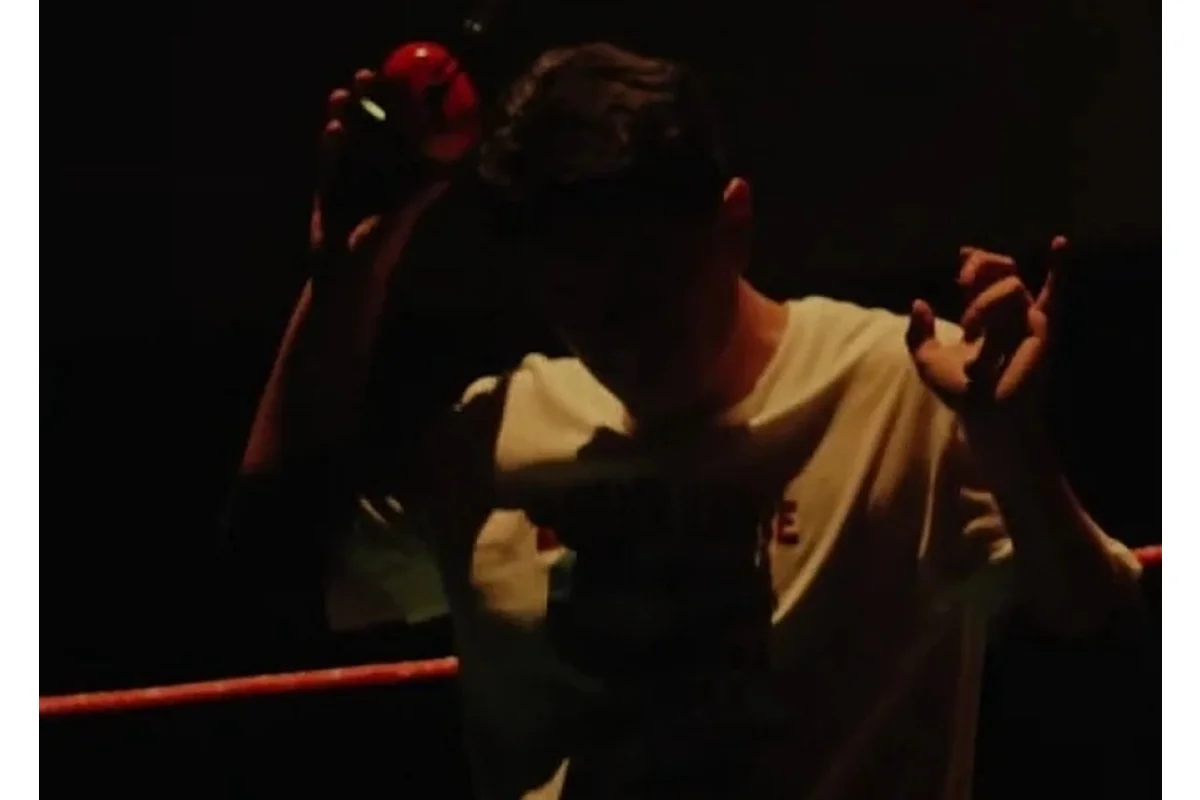 Rudo "Entre las cuerdas y el espectro"