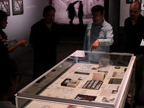 Mesa redonda. Obra de arte y documento artístico: Oscilaciones entre el archivo de artista y su interpretación curatorial