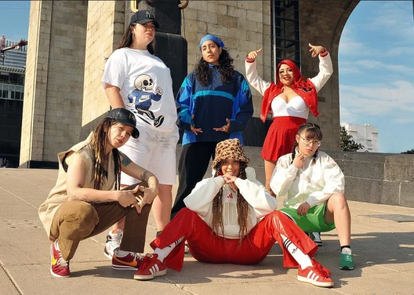 Mujer en Cypher: Capítulo 3