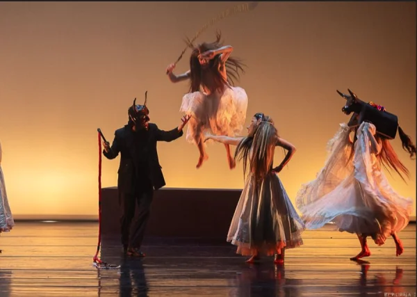 Compañía de Danza Experimental Lola Lince: Operativo Kafka