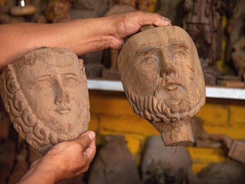 Elaboración de máscaras de madera