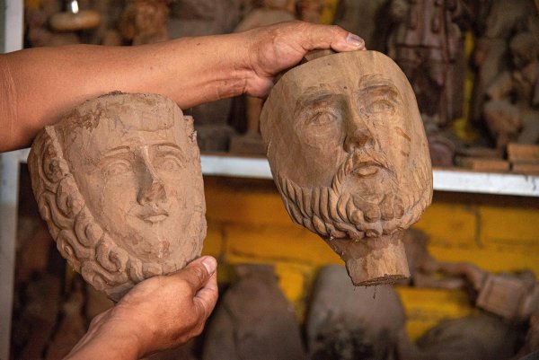 Convocatoria Elaboración de máscaras de madera