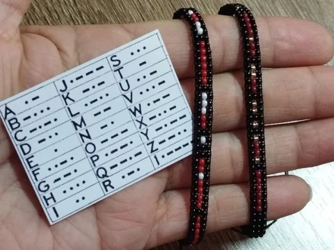 Pulseras en código Morse
