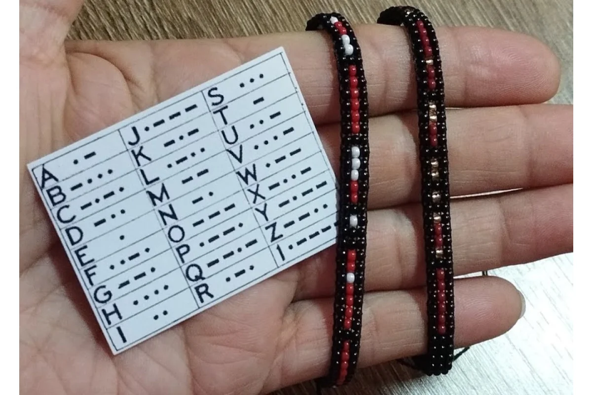Pulseras en código Morse