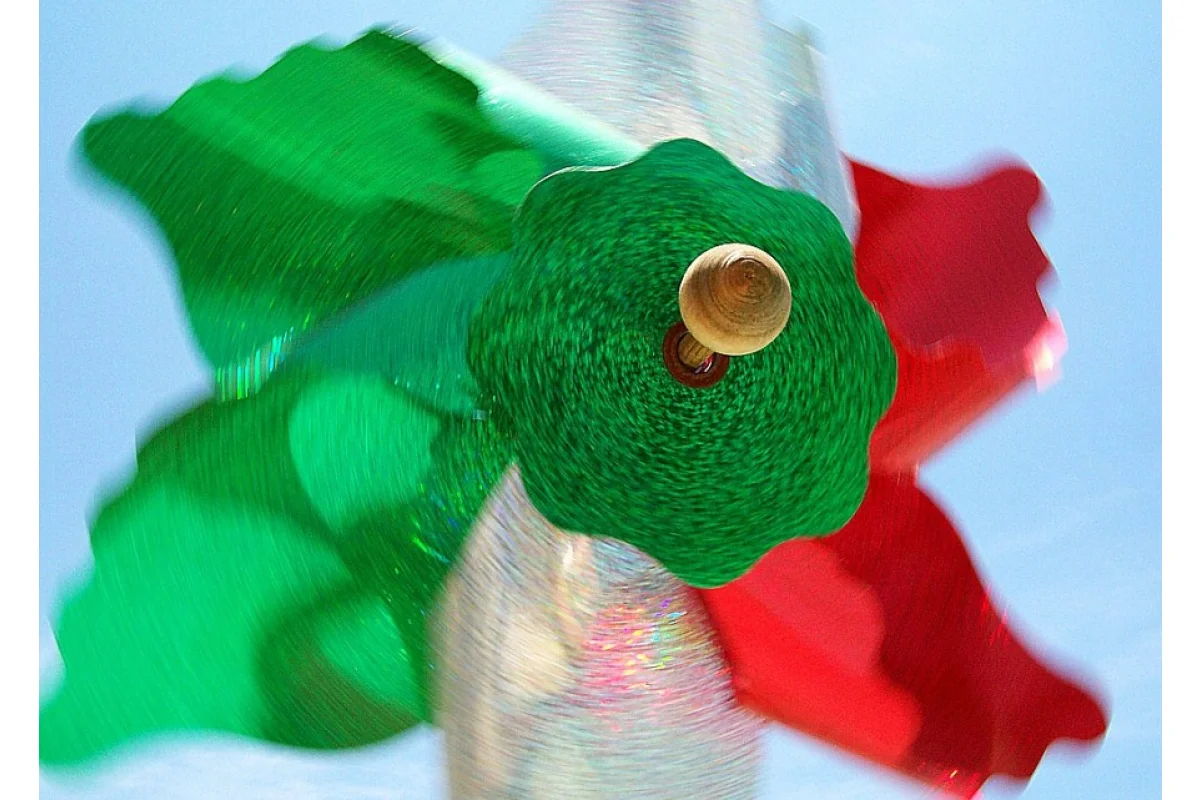 Rehilete tricolor