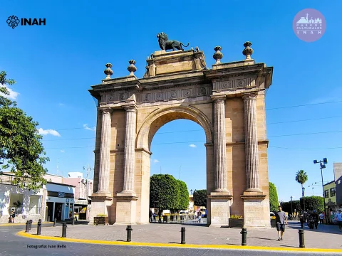 Caminos de Guanajuato: León de los Aldama y el Cerro del Cubilete