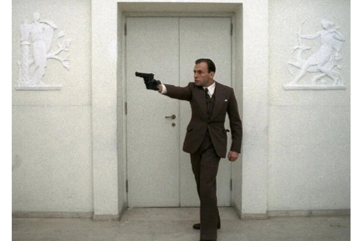 The conformist