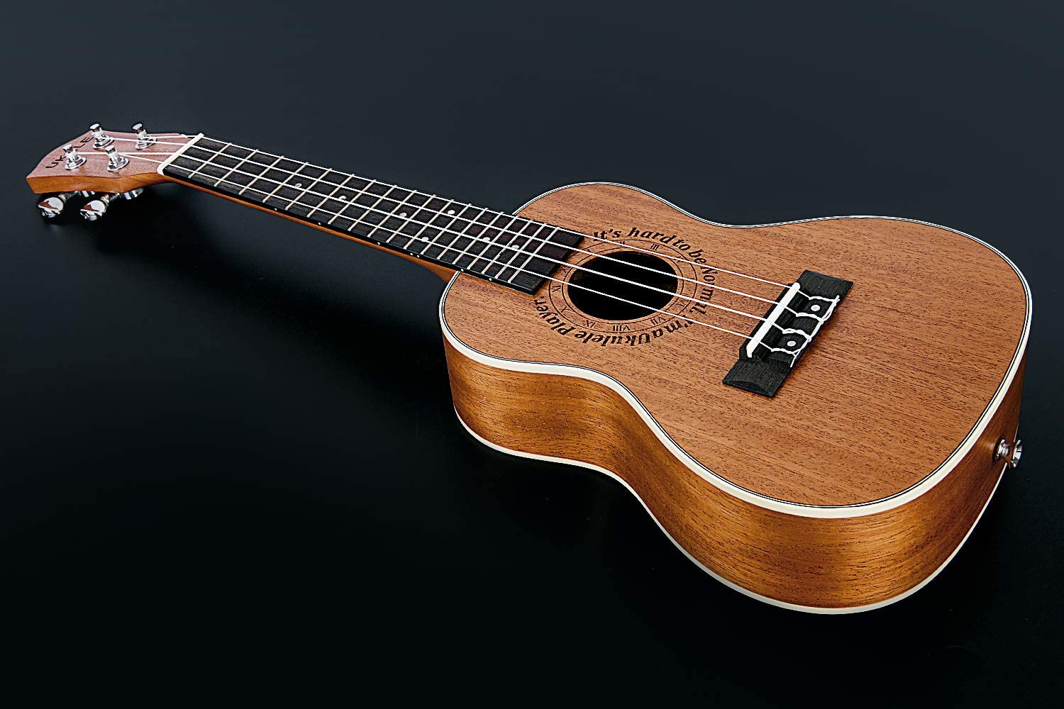 Ukulele y guitarra