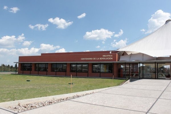 Biblioteca Pública Centenario de la Revolución