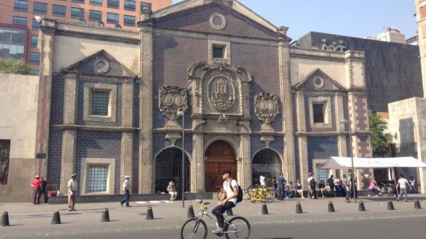 Ex Templo de Corpus Christi